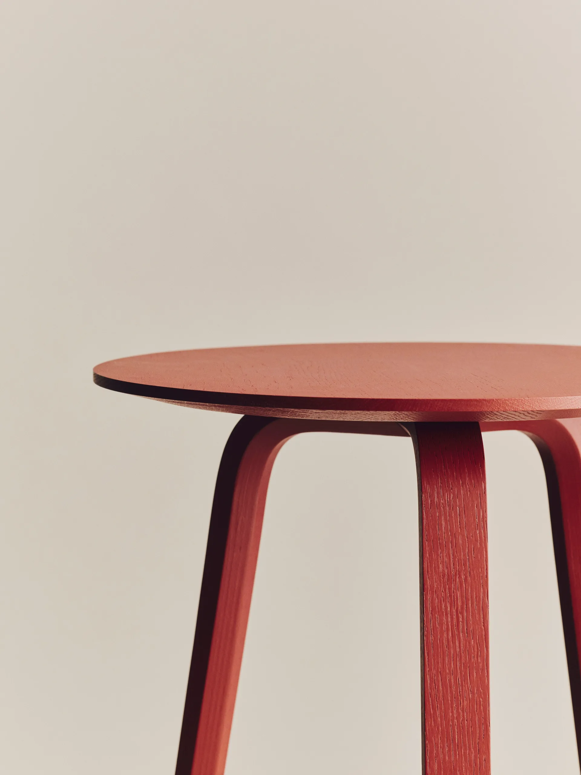 Bella coffee table, Tile red, Ø45x39 cm HAY