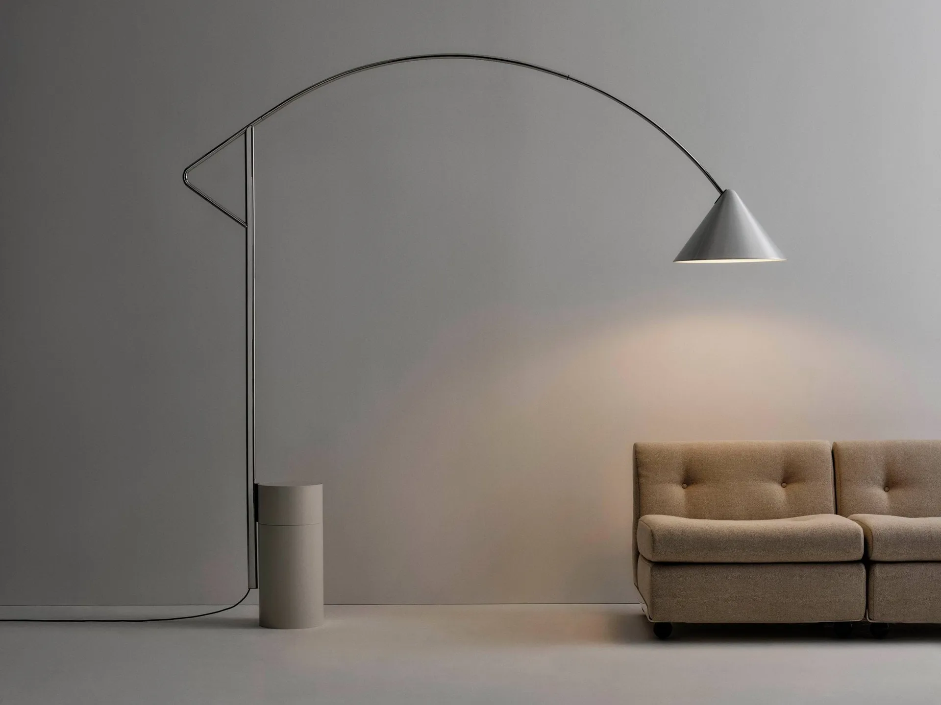Compass floor lamp, Silver-coloured HAY