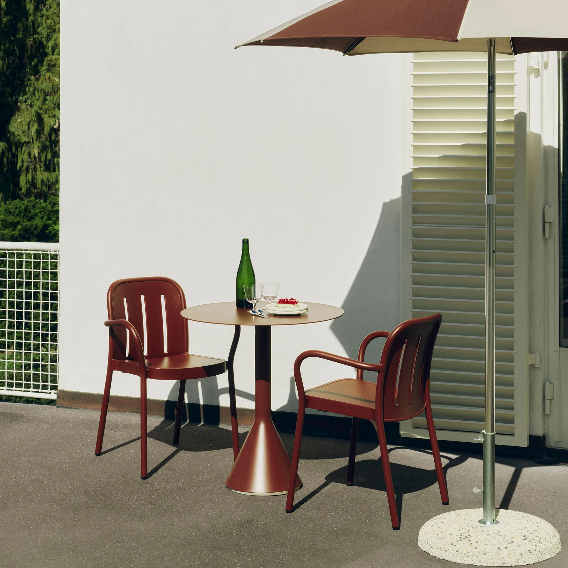 Deville armchair, Iron red HAY