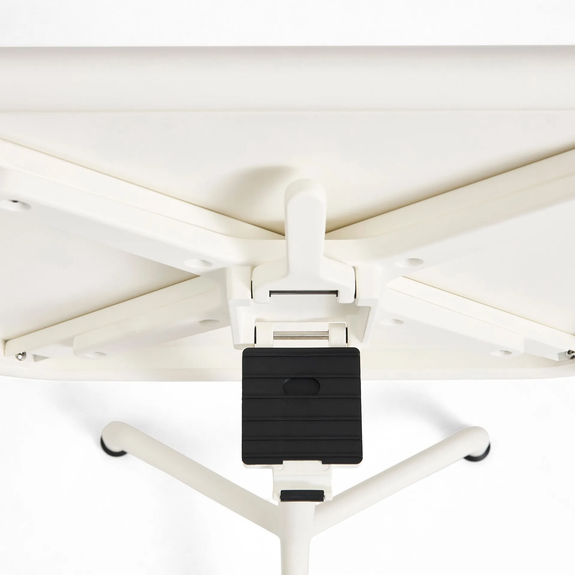 Deville table, Cream white, 60x70x74 cm HAY