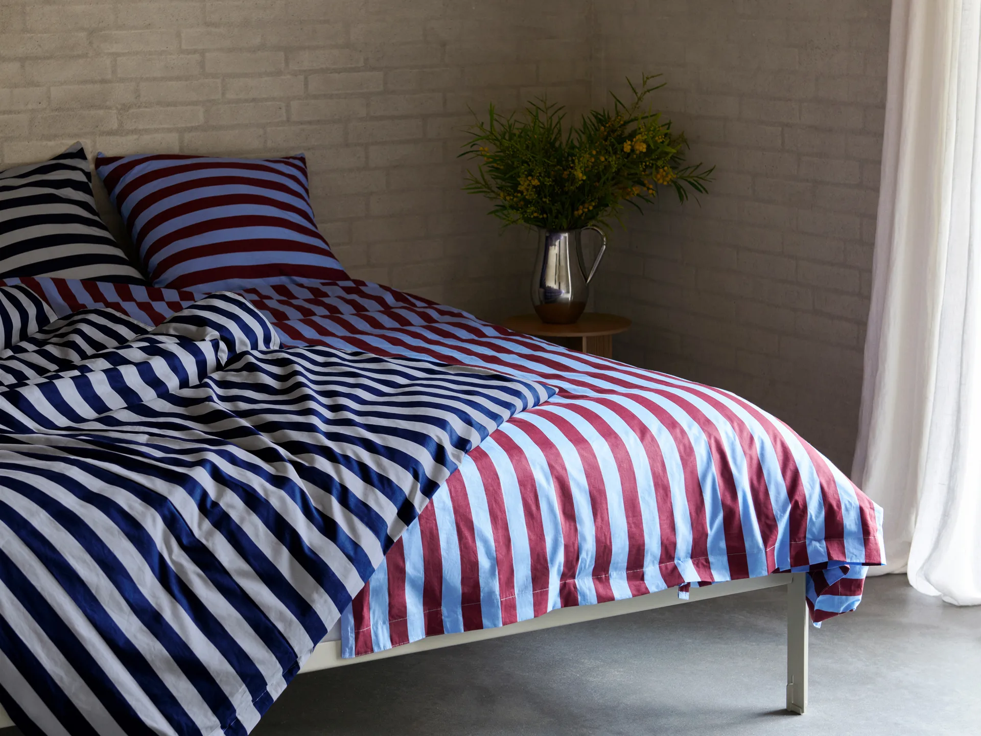 Été duvet cover 220x220 cm, Bordeaux-Sky blue HAY