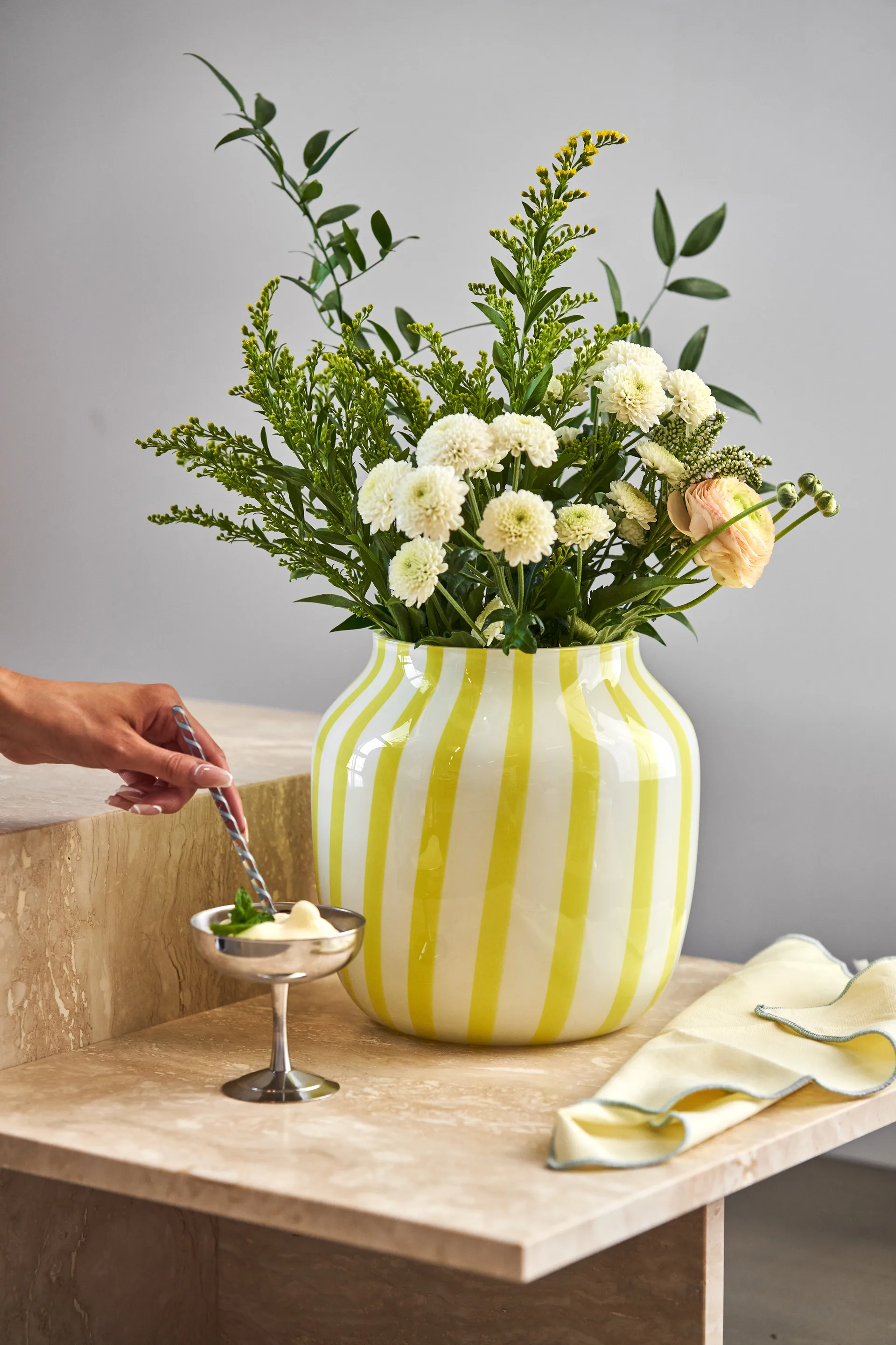 Juice Wide vase 22 cm, yellow HAY