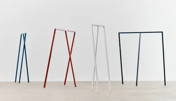 Loop Stand Wardrobe clothes hanger - Deep blue - HAY