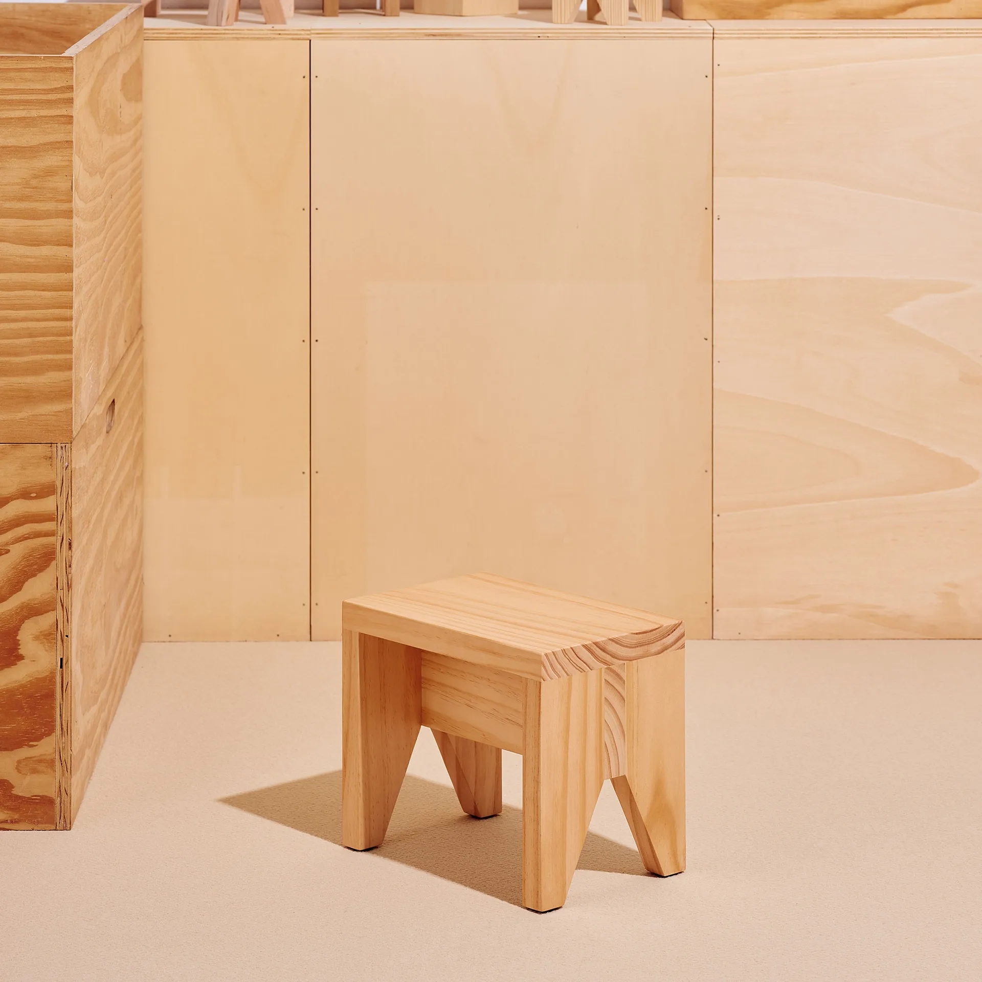 Manolito Short stool, Natural, 30 cm HAY
