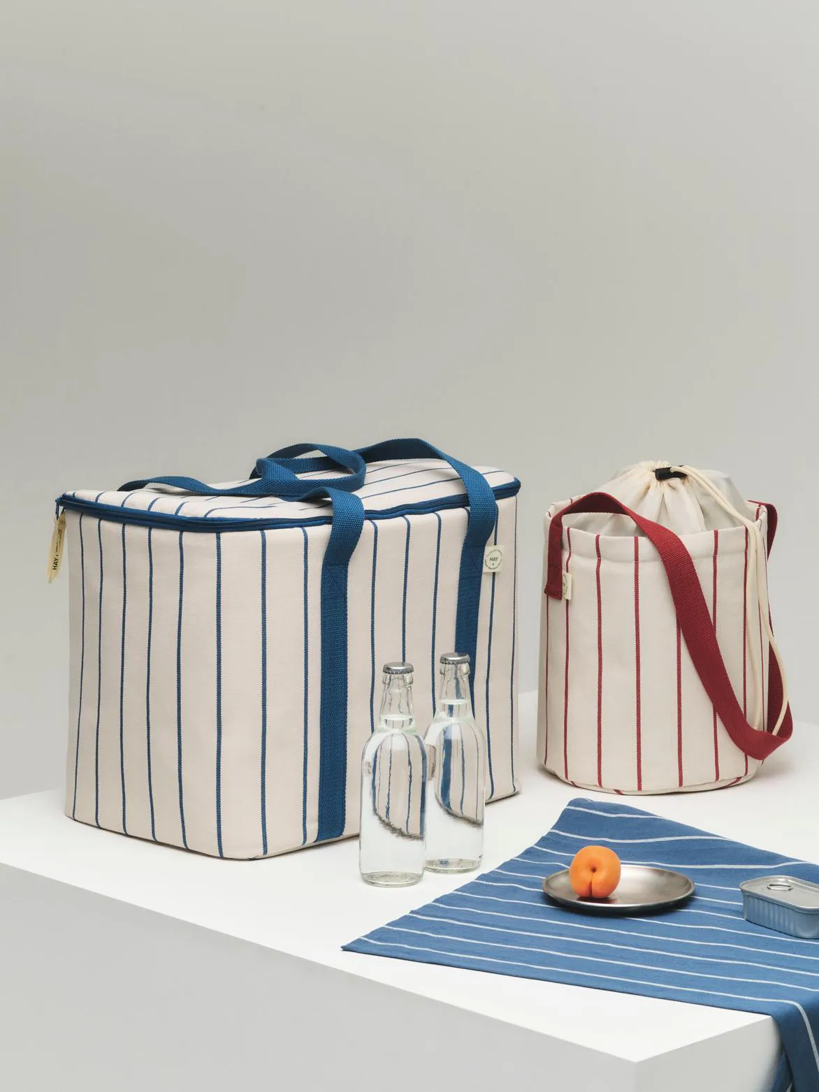 Outdoor Market flask bag, Beige-red, medium HAY