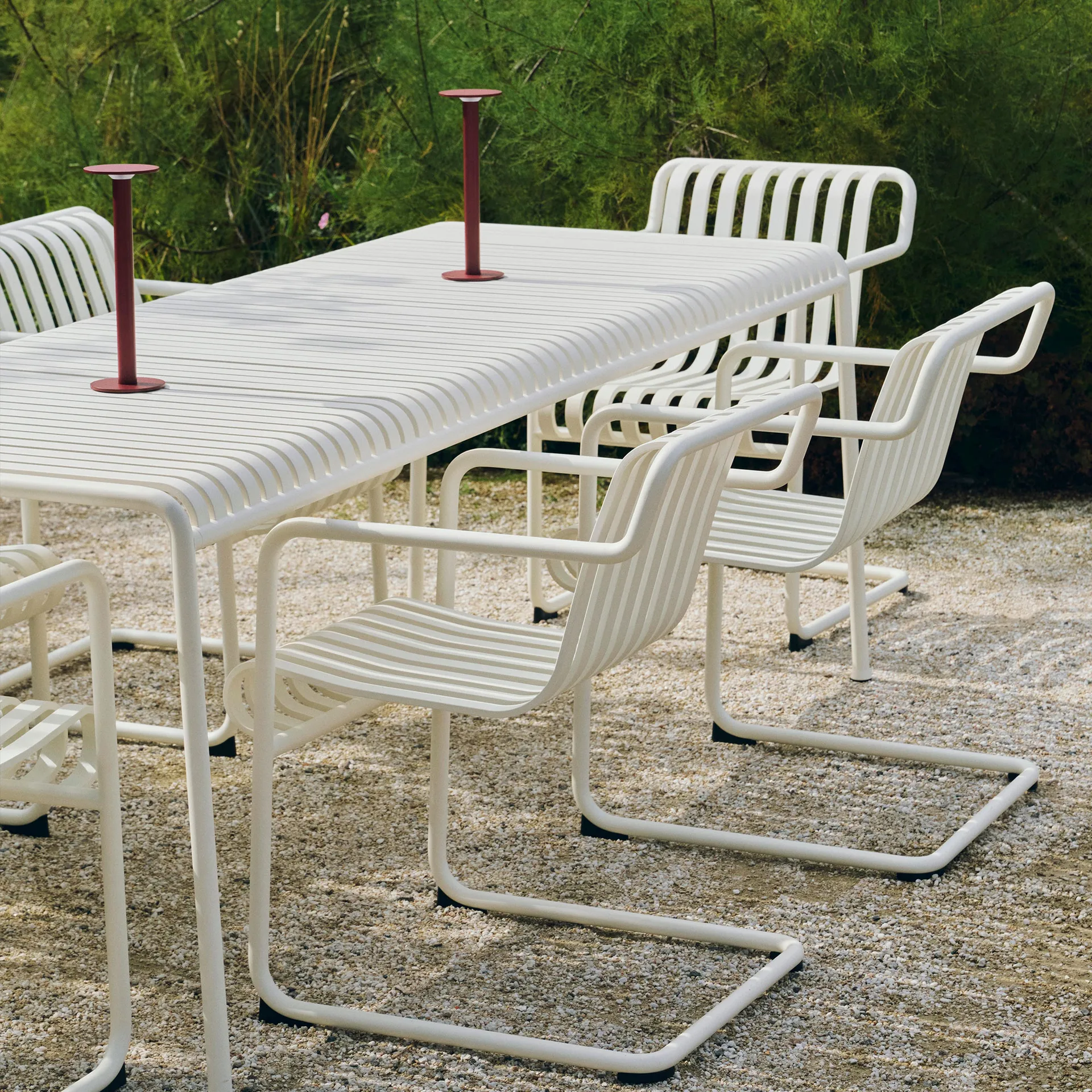 Palissade Cantilever Dining armchair, Cream white HAY