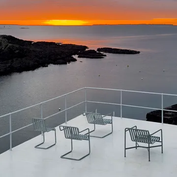Palissade Cantilever Dining armchair - Hot galvanised steel - HAY
