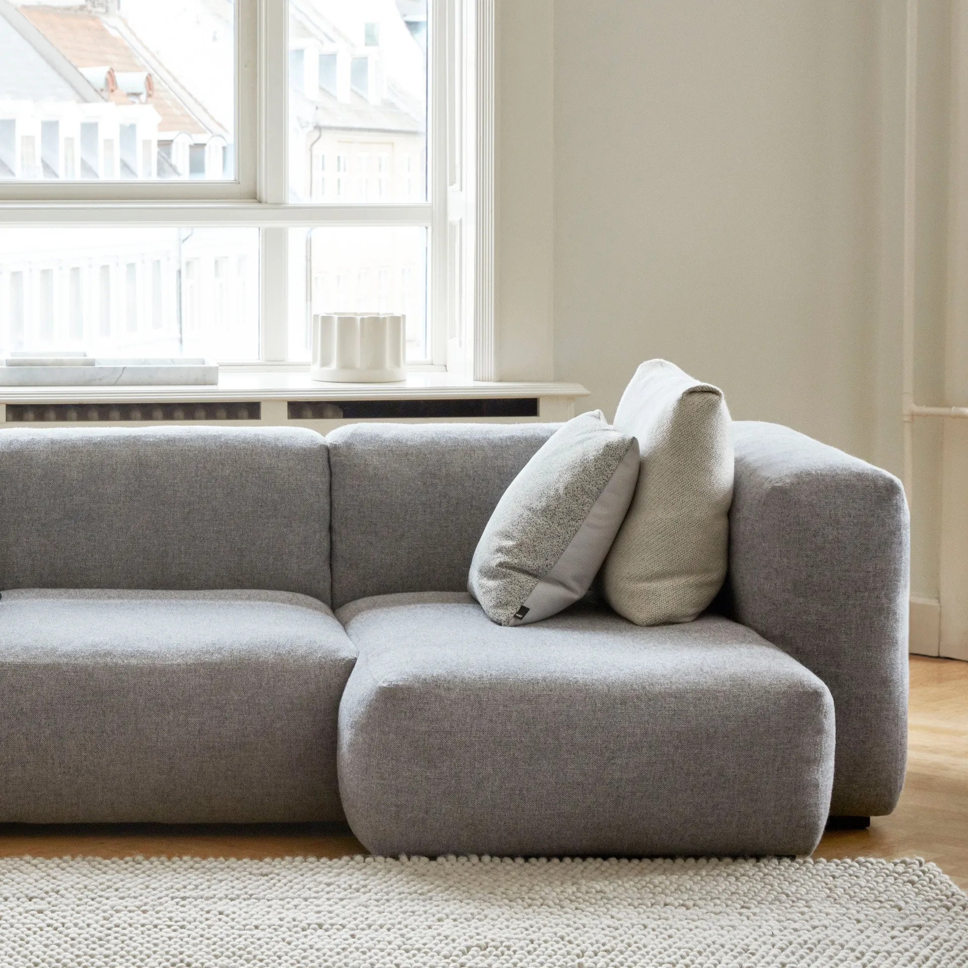 Peas Random wool rug 170x240 cm, Soft grey HAY