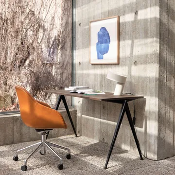 Pyramid 01 desk - Oak matte lacquered-140x75 cm-beige steel frame - HAY