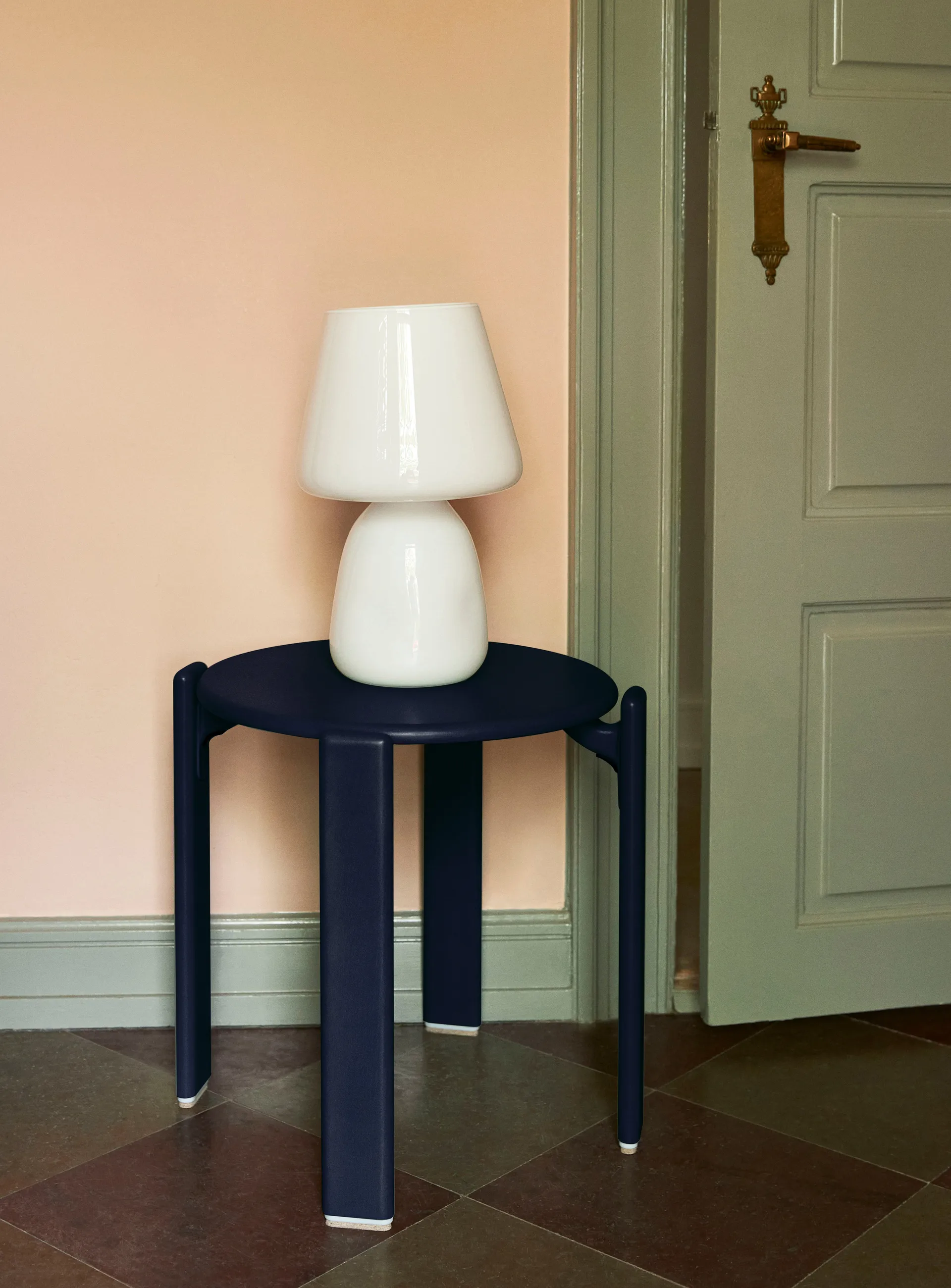 Rey stool Ø46,5x46 cm, Deep blue HAY