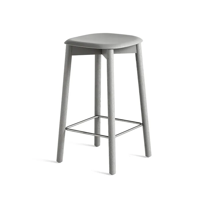Soft Edge 32 Low bar stool - Soft grey-soft grey oak frame - HAY
