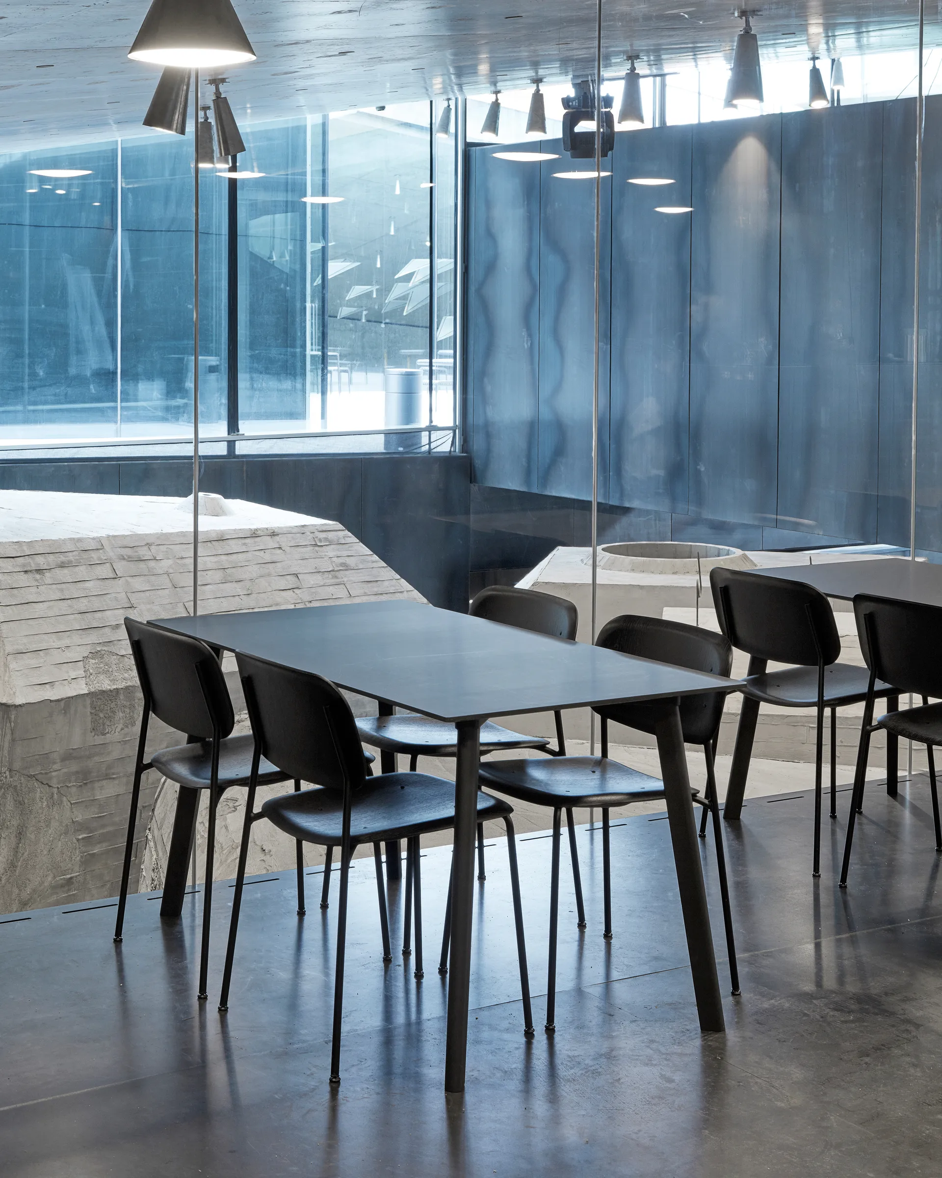 Soft Edge 40 chair, Soft black, black steel frame HAY