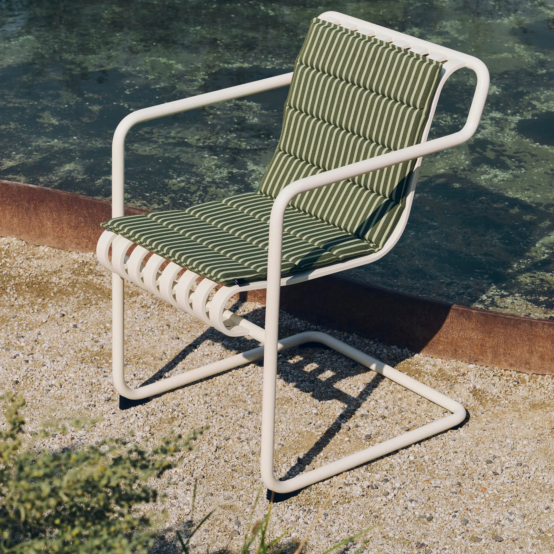 Terrazza Folding seat cushion, Olive bold stripe, 82x40 cm HAY