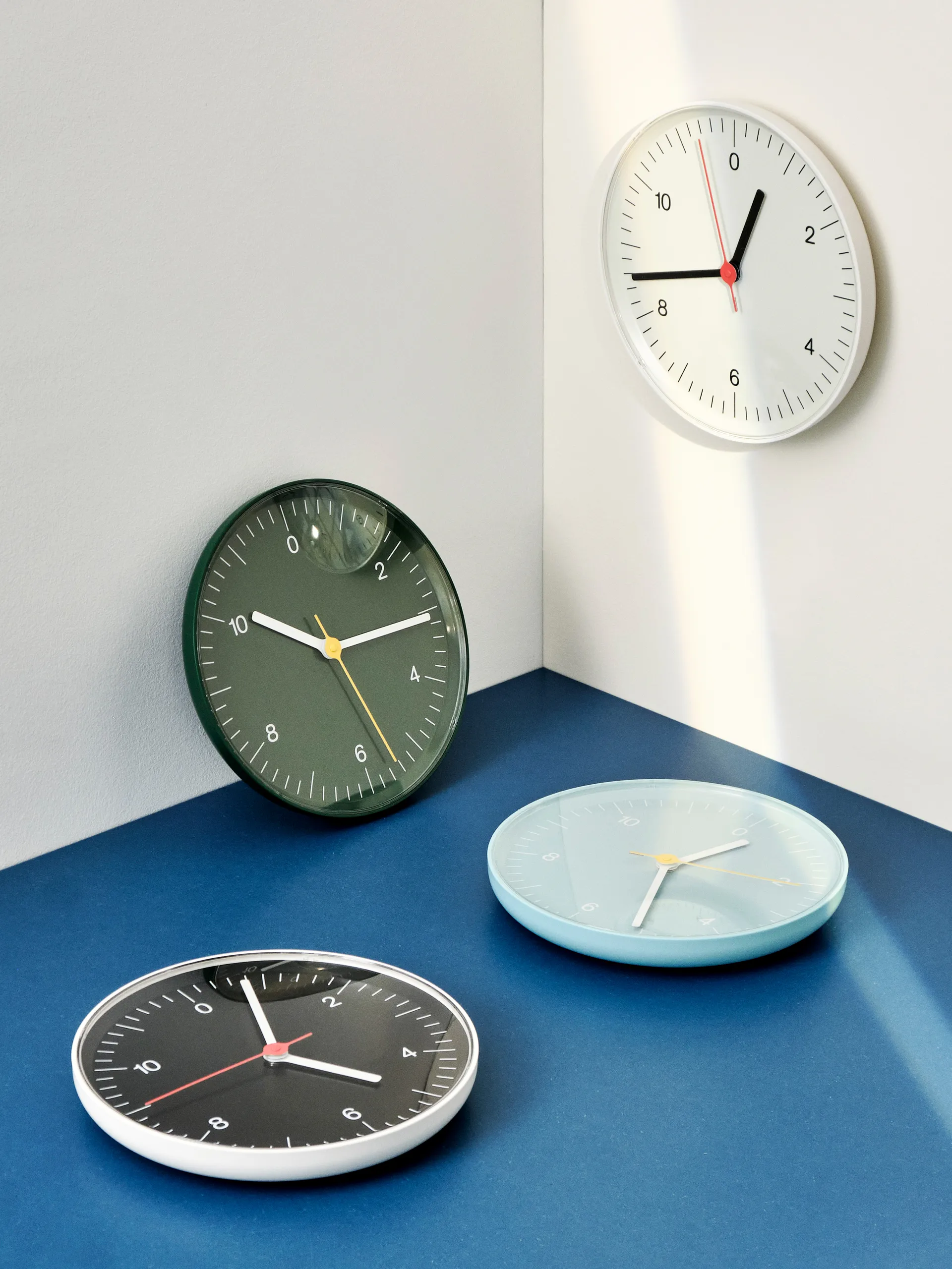 Wall Clock Ø26.5 cm, Green HAY