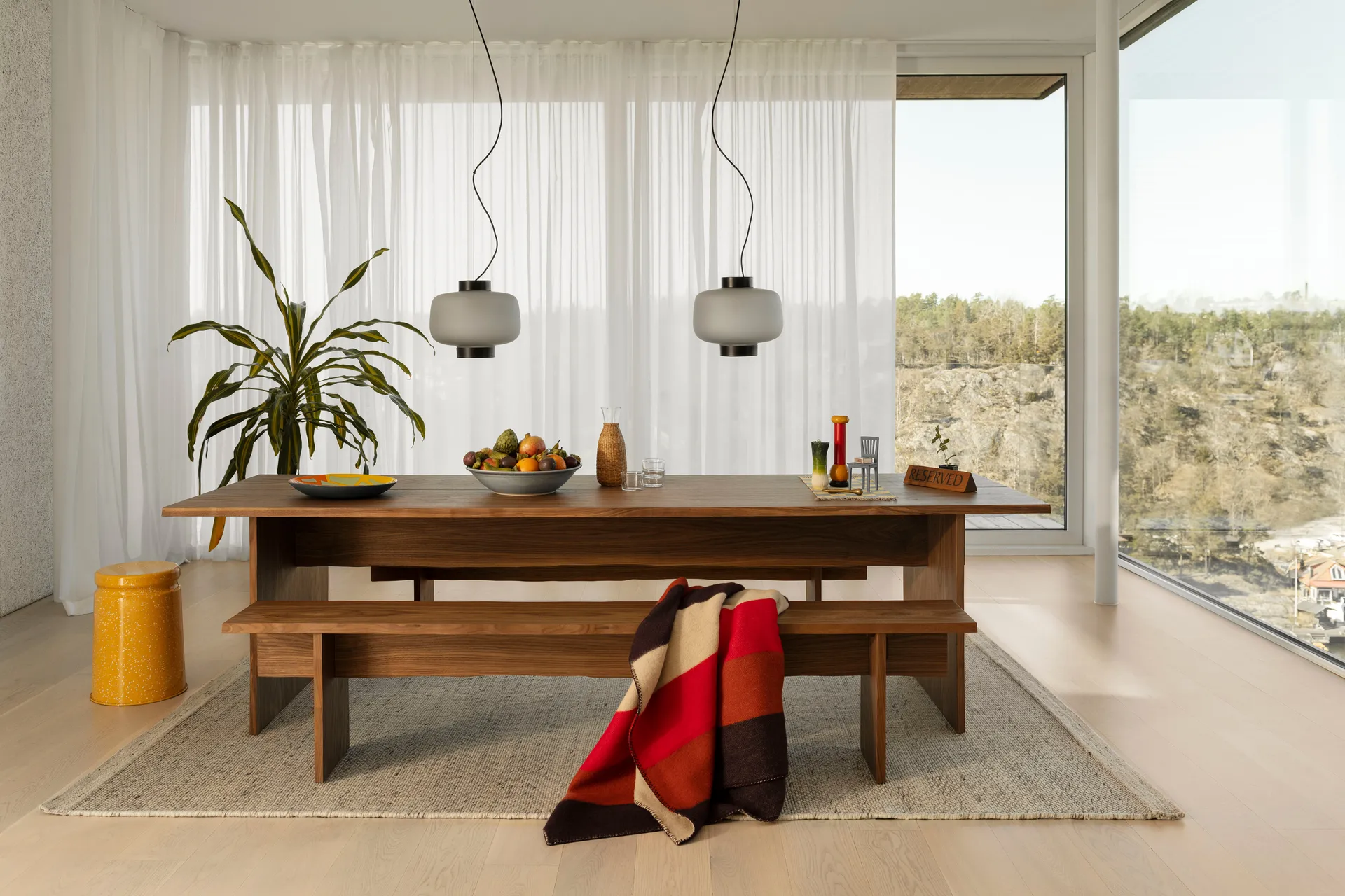 Bookmatch dining table 220 cm, Walnut Hem