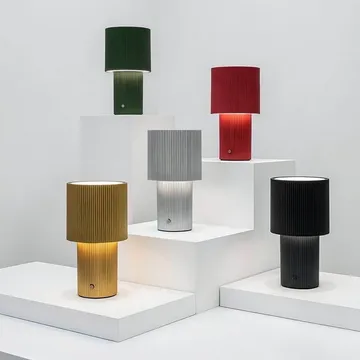 Iluma portable table lamp - Gold - Herstal