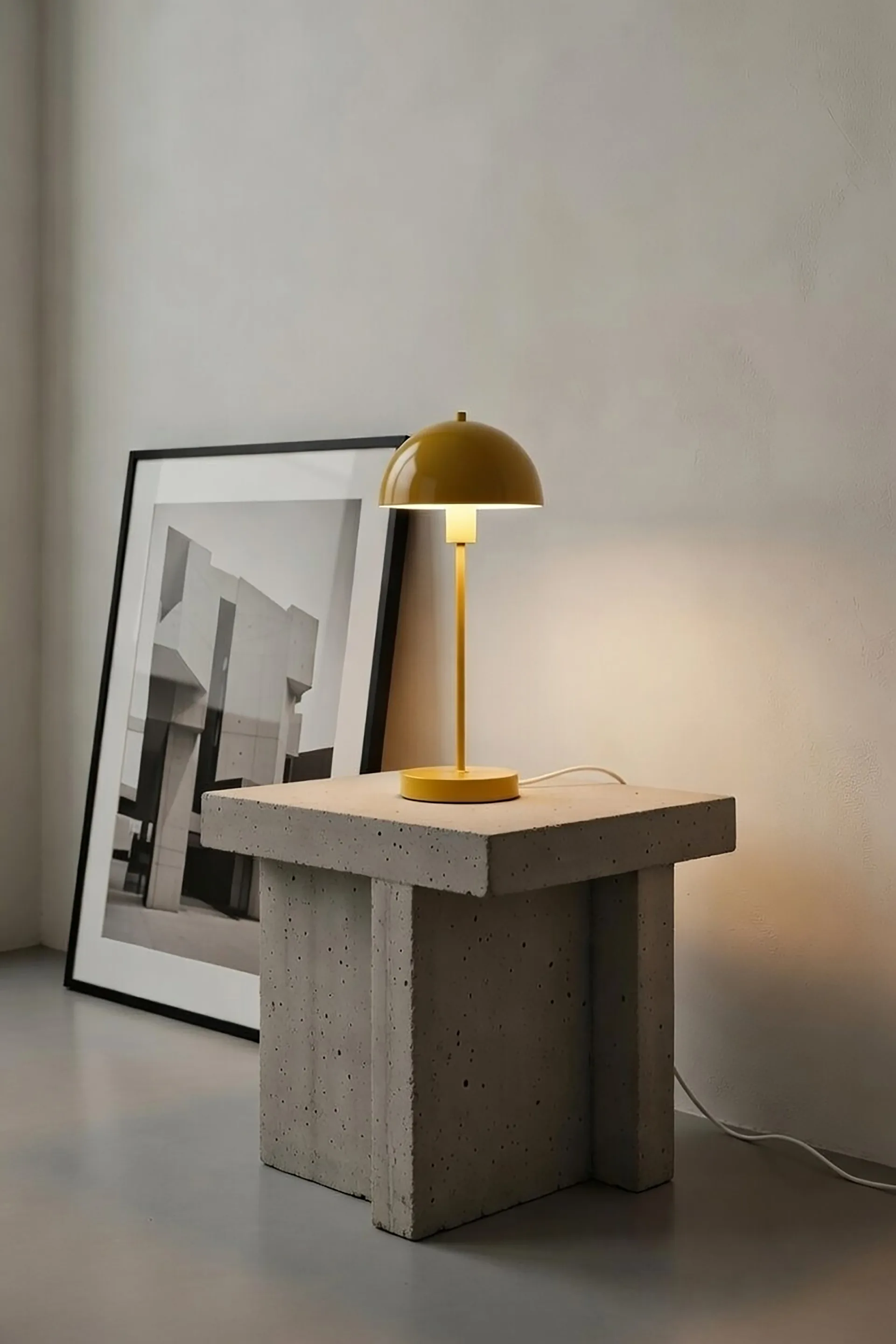 Vienda table lamp, Mango yellow Herstal
