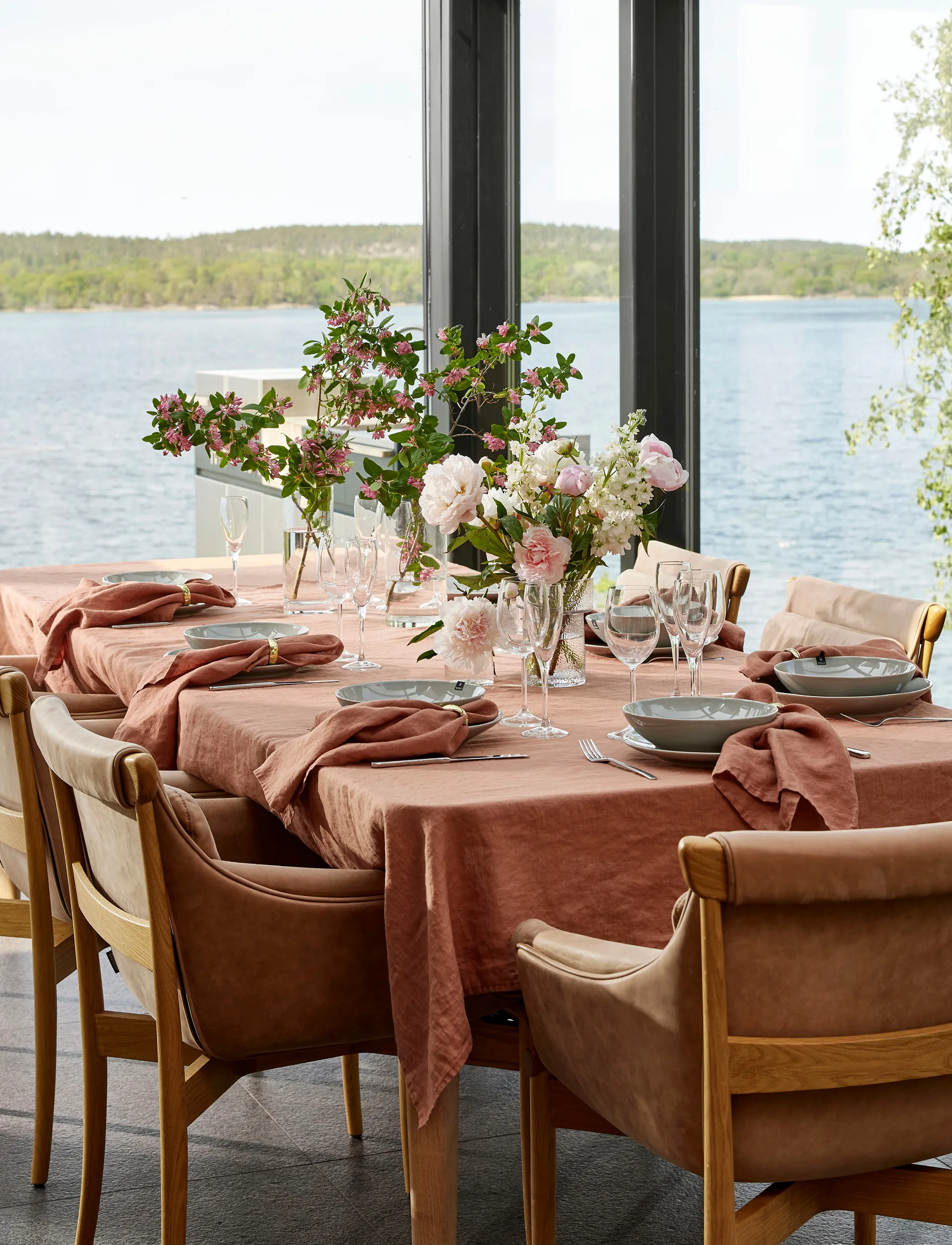 Sunshine tablecloth, Grounded, 145x330 cm Himla