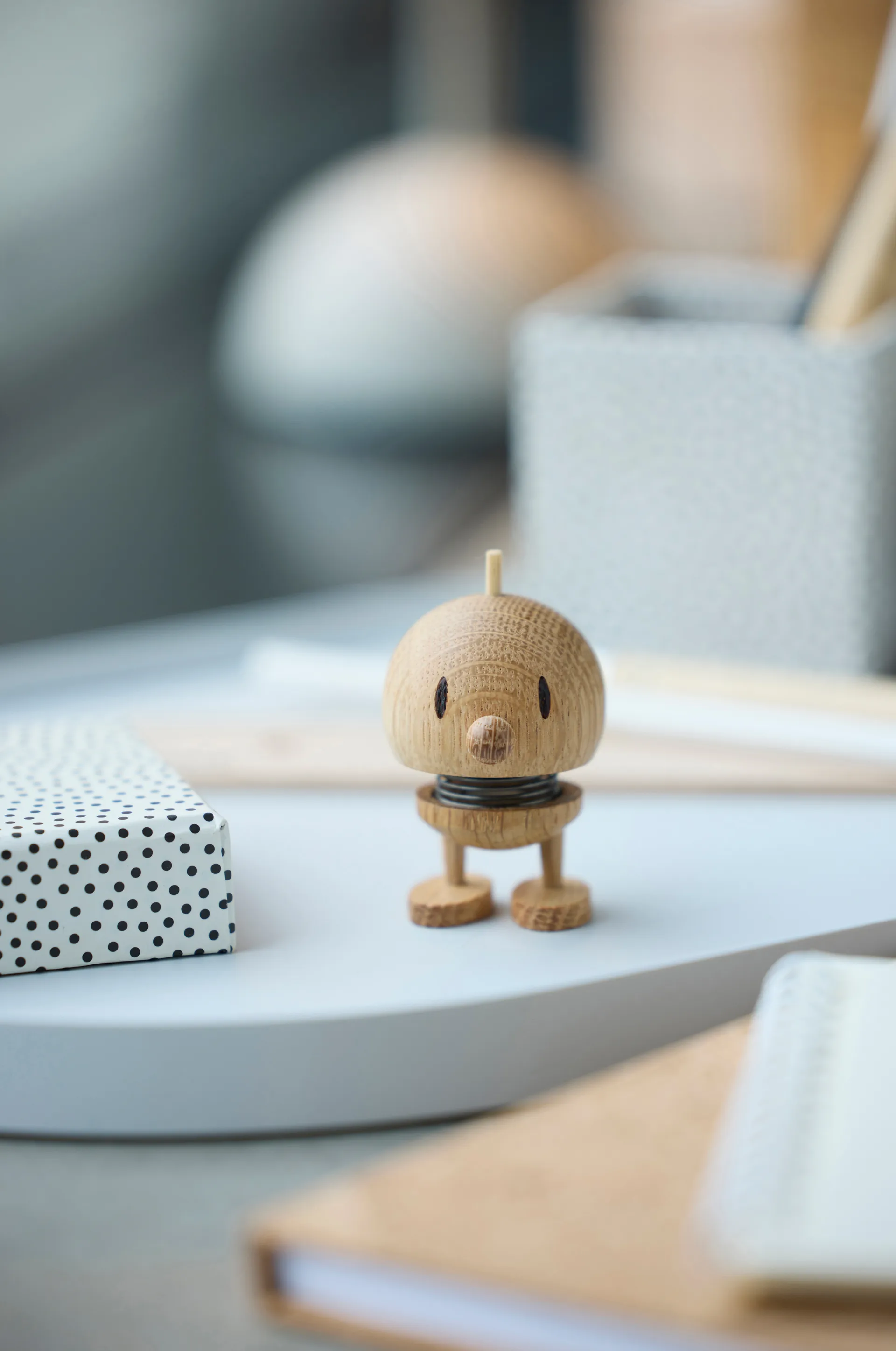 Hoptimist Bumble figure XS, Oak Hoptimist