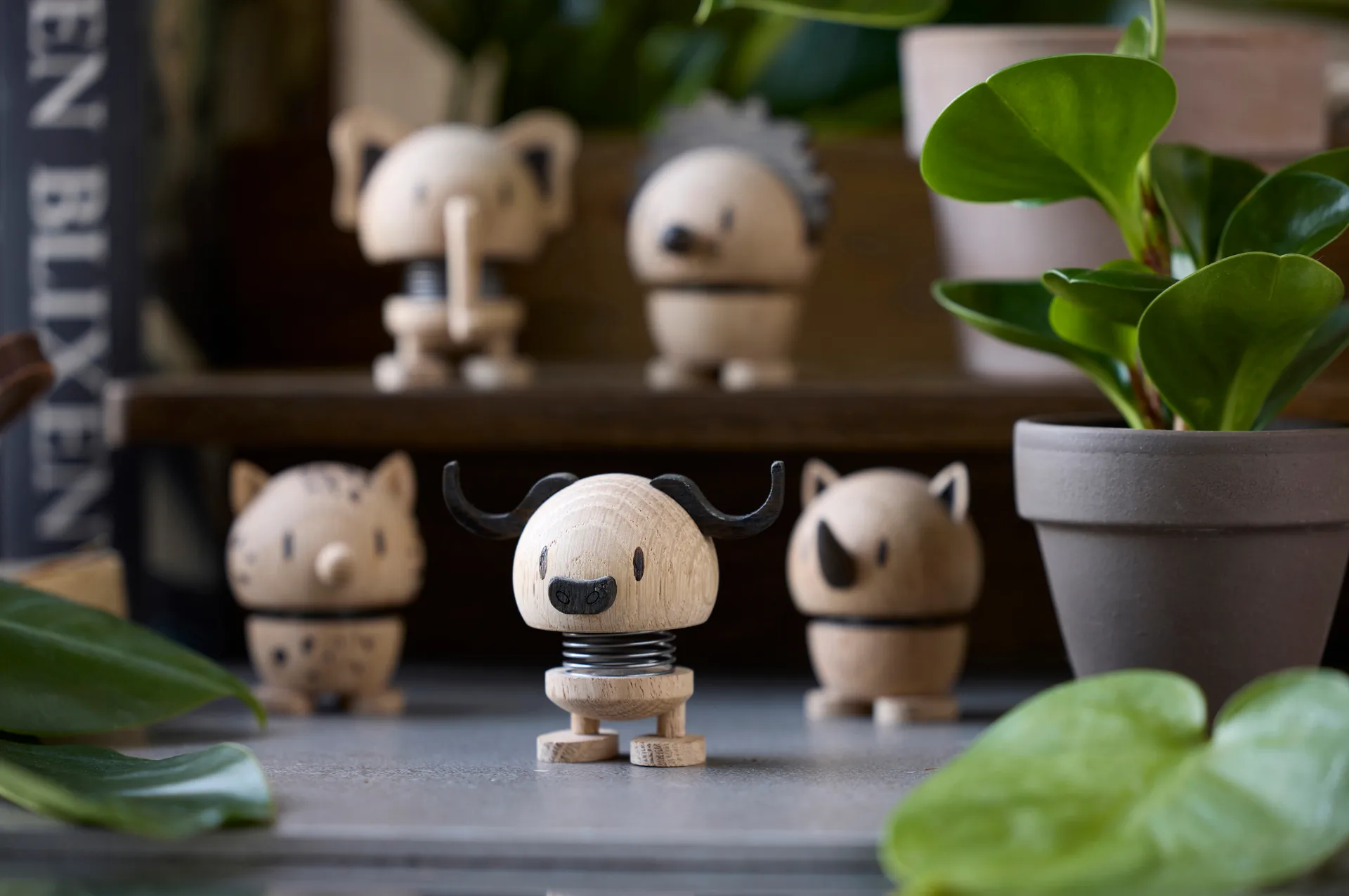 Hoptimist figure S, Elephant, oak Hoptimist