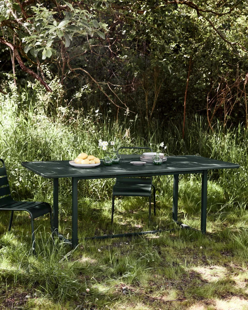 Helo dining table 90x200 cm, Green House Doctor