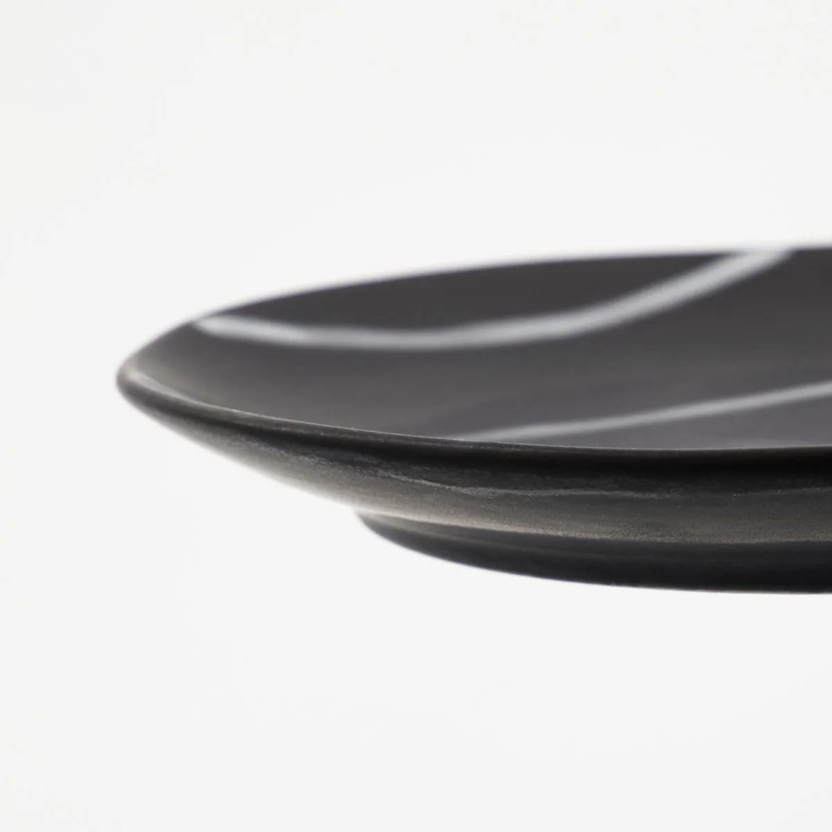 Line small plate Ø19,5 cm, Black-brown House Doctor