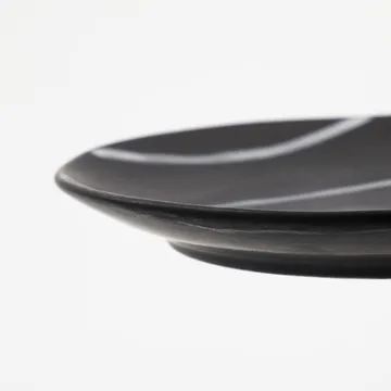 Line small plate Ø19,5 cm - Black-brown - House Doctor