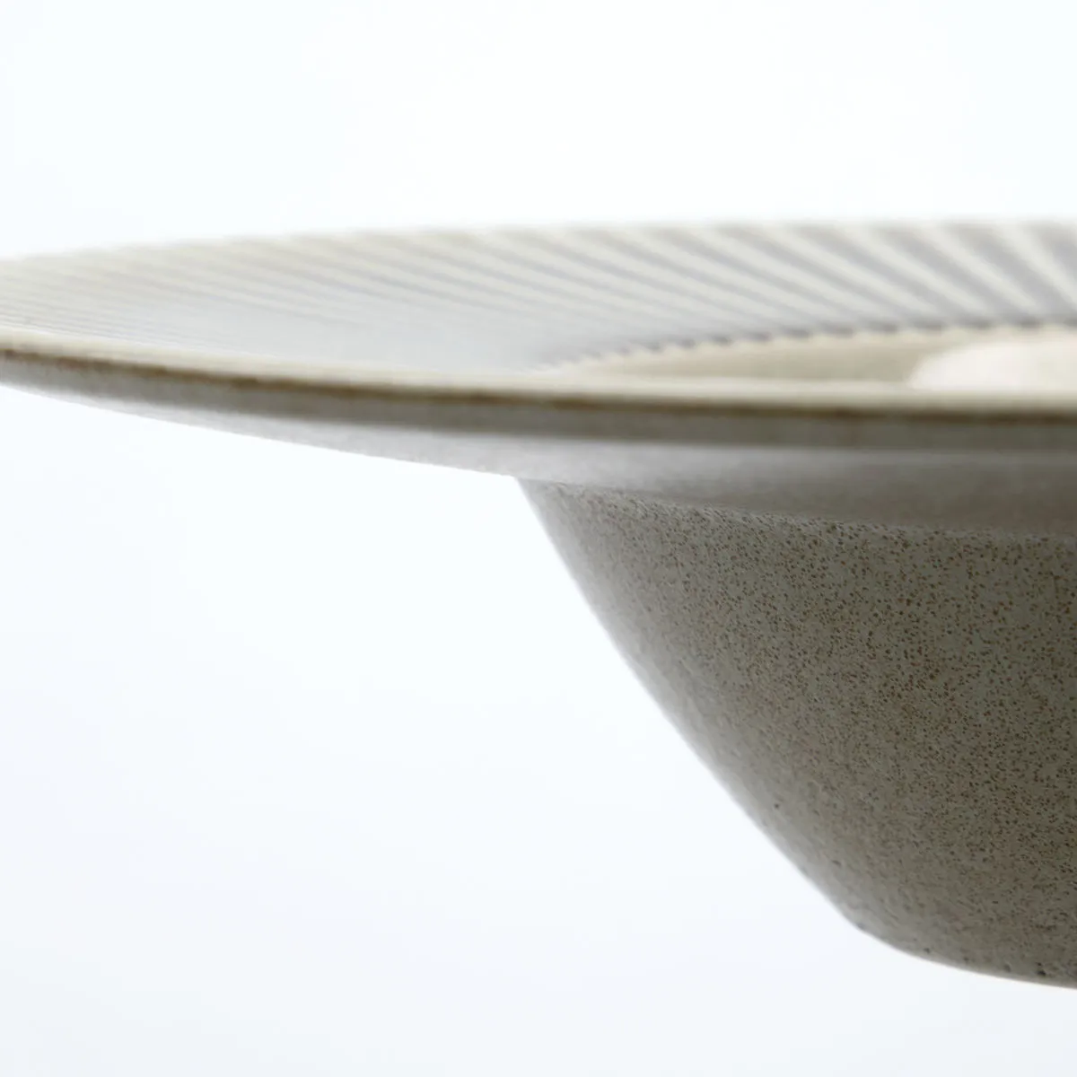 Pleat pasta plate Ø26 cm, Grey-brown House Doctor