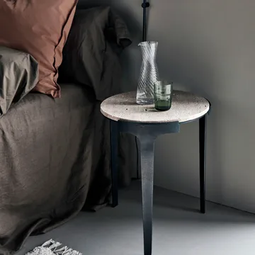 Ugly Coffee Table Ø45 cm - Beige - House Doctor