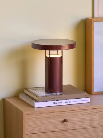 BringMe portable table lamp - Metallic burgundy, 28 cm - Hübsch