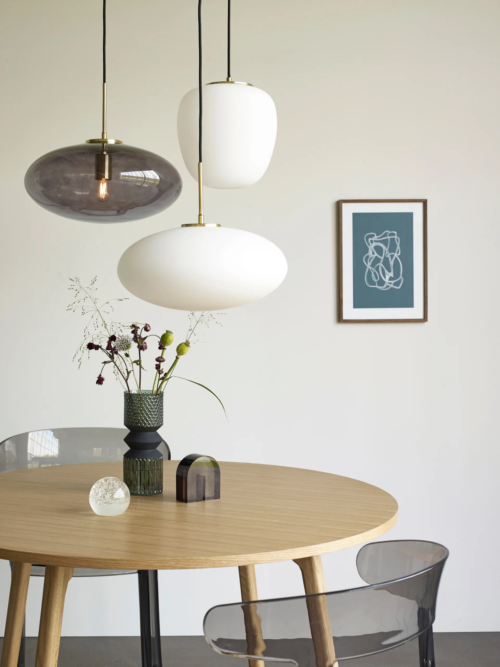 Muse Ellipse pendant, White Hübsch