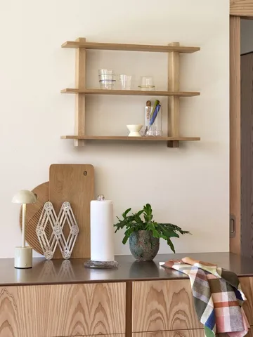 Simple wall shelf - Oak, 60x47x60 cm - Hübsch