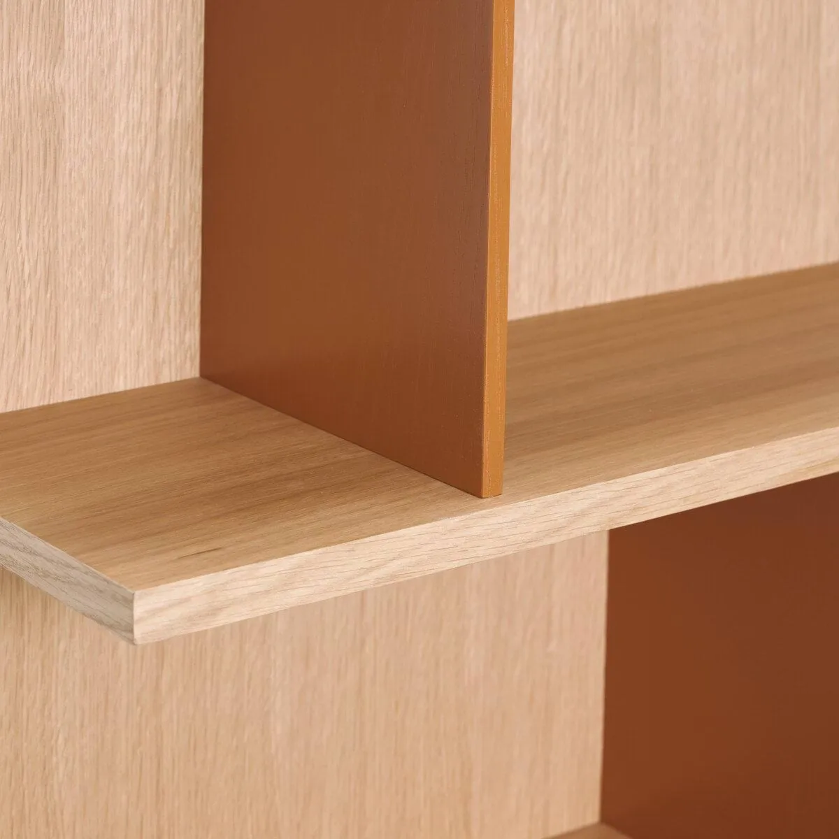 Stand shelf, Oak-red, 60x80x22 cm Hübsch