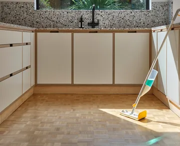 Cleantech 2-in-1 floor mop with scrubber - Light Stone - Joseph Joseph