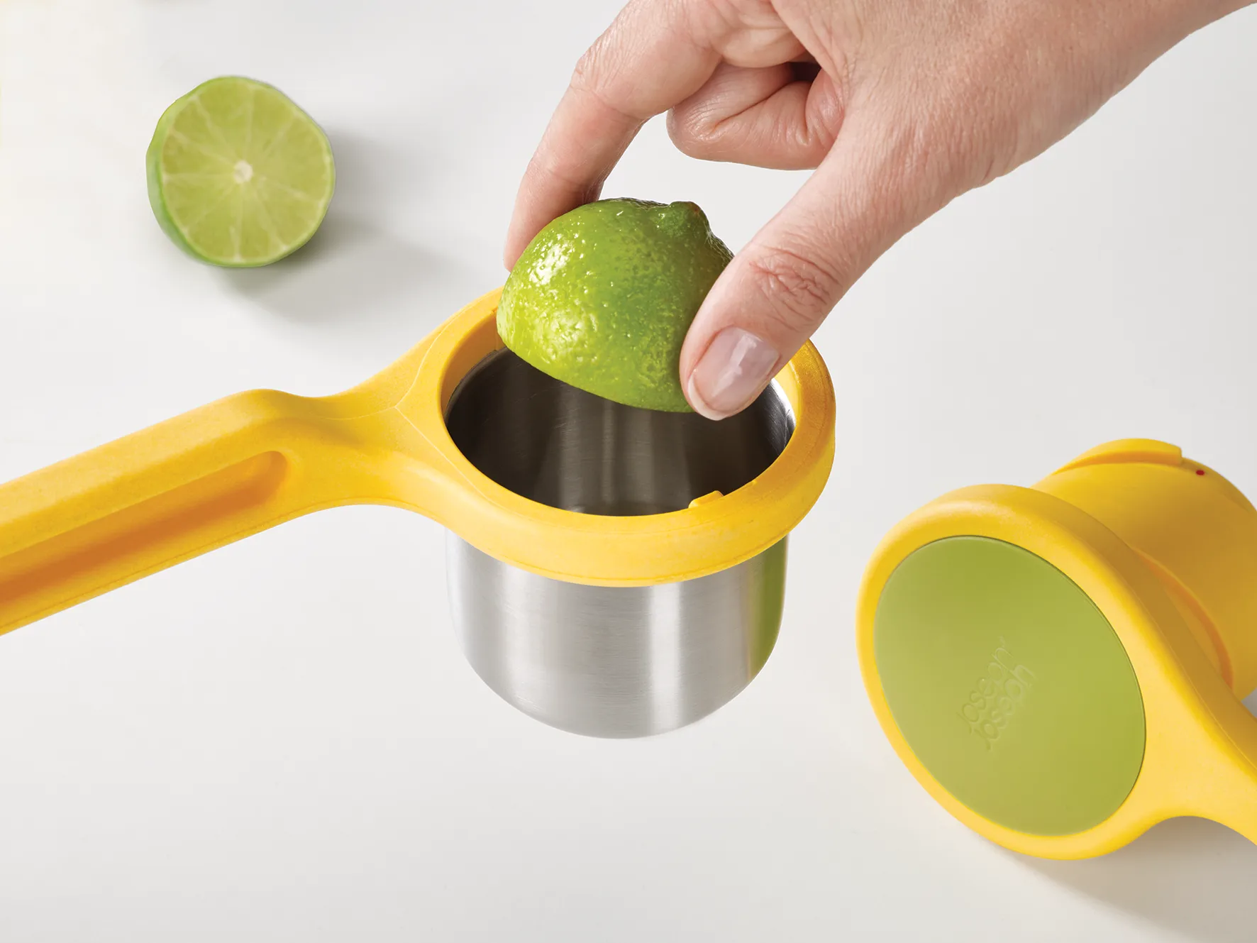 Helix citrus juicer 24.5 cm, Yellow Joseph Joseph