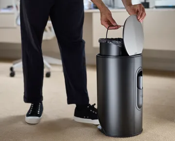 Joseph Joseph Arc pedal bin 10 L - Carbon black - Joseph Joseph