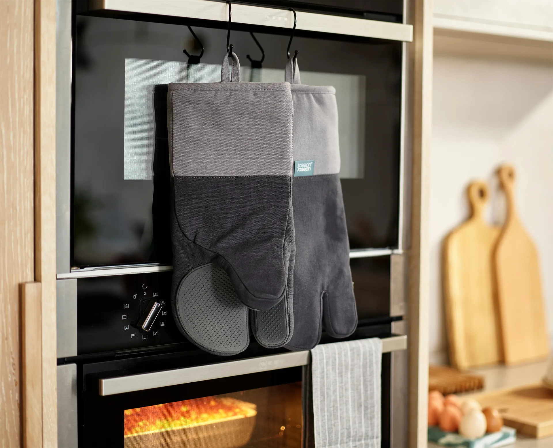 Pinch oven mitts 34.5 cm, Grey Joseph Joseph
