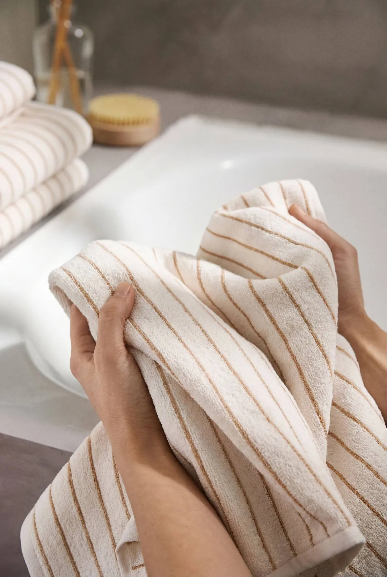 Soft towel, Off-white, 70x140 cm Juna