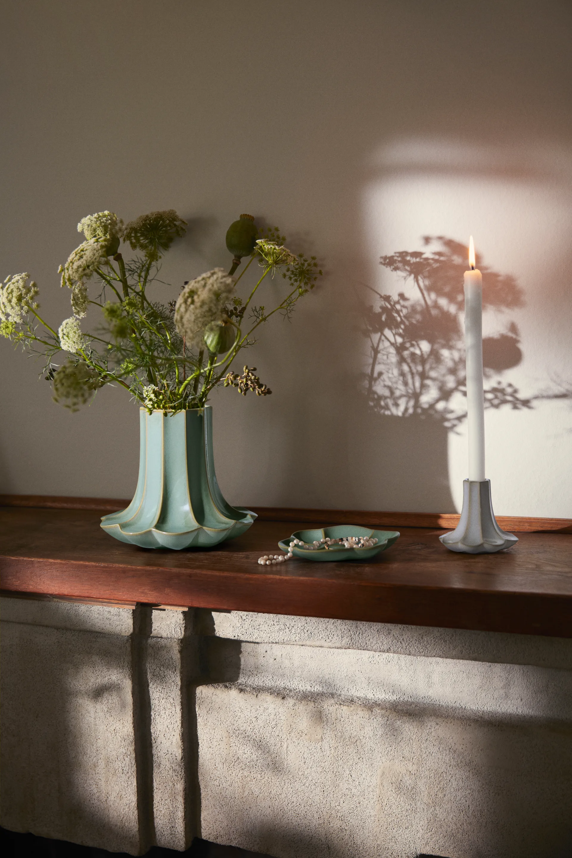 Chanterelle candleholder, Sand, 10 cm Kähler