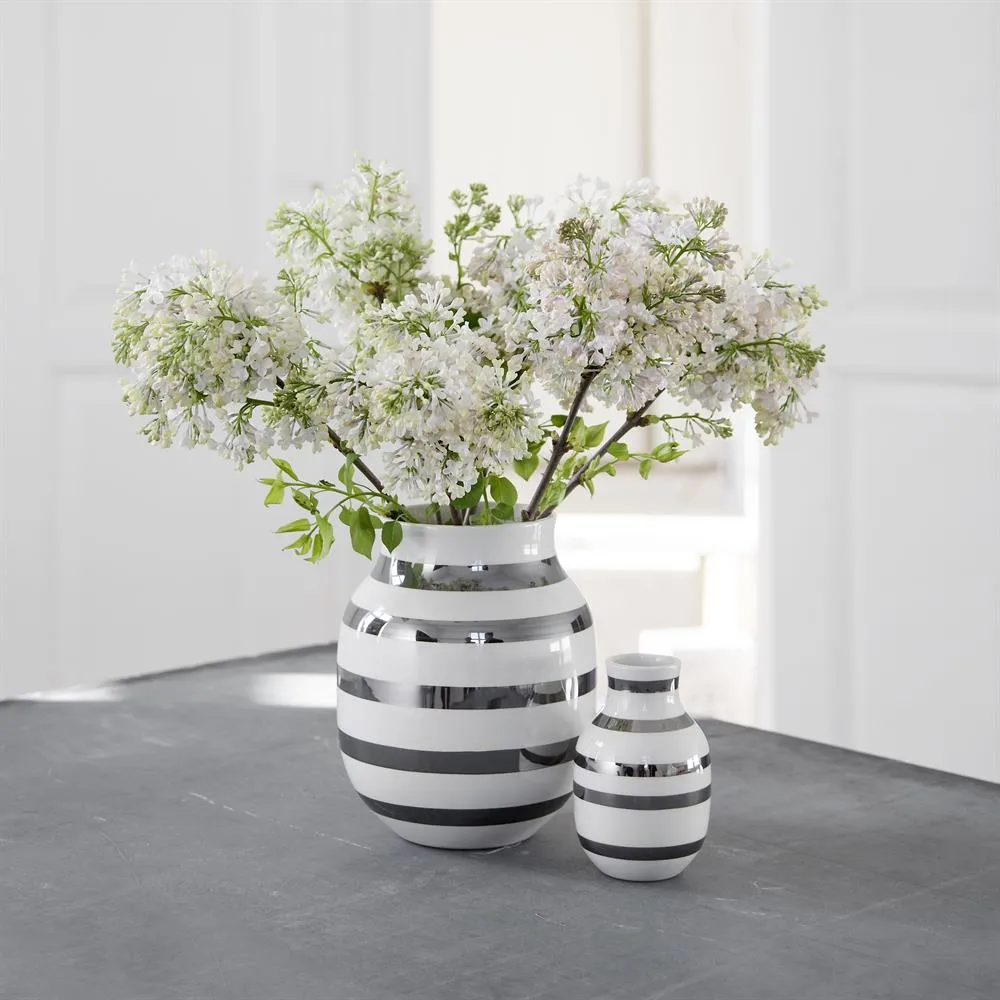 Omaggio vase silver, medium Kähler