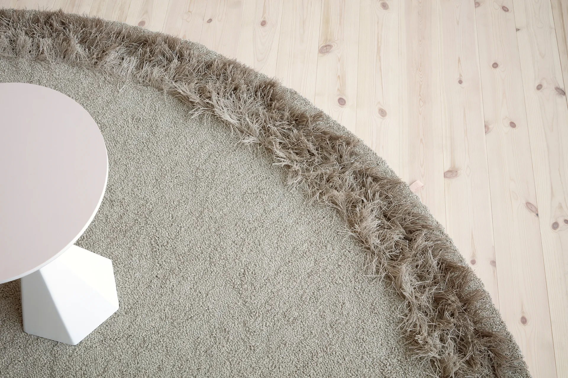 Feather rug round Ø200 cm, Heron Kasthall