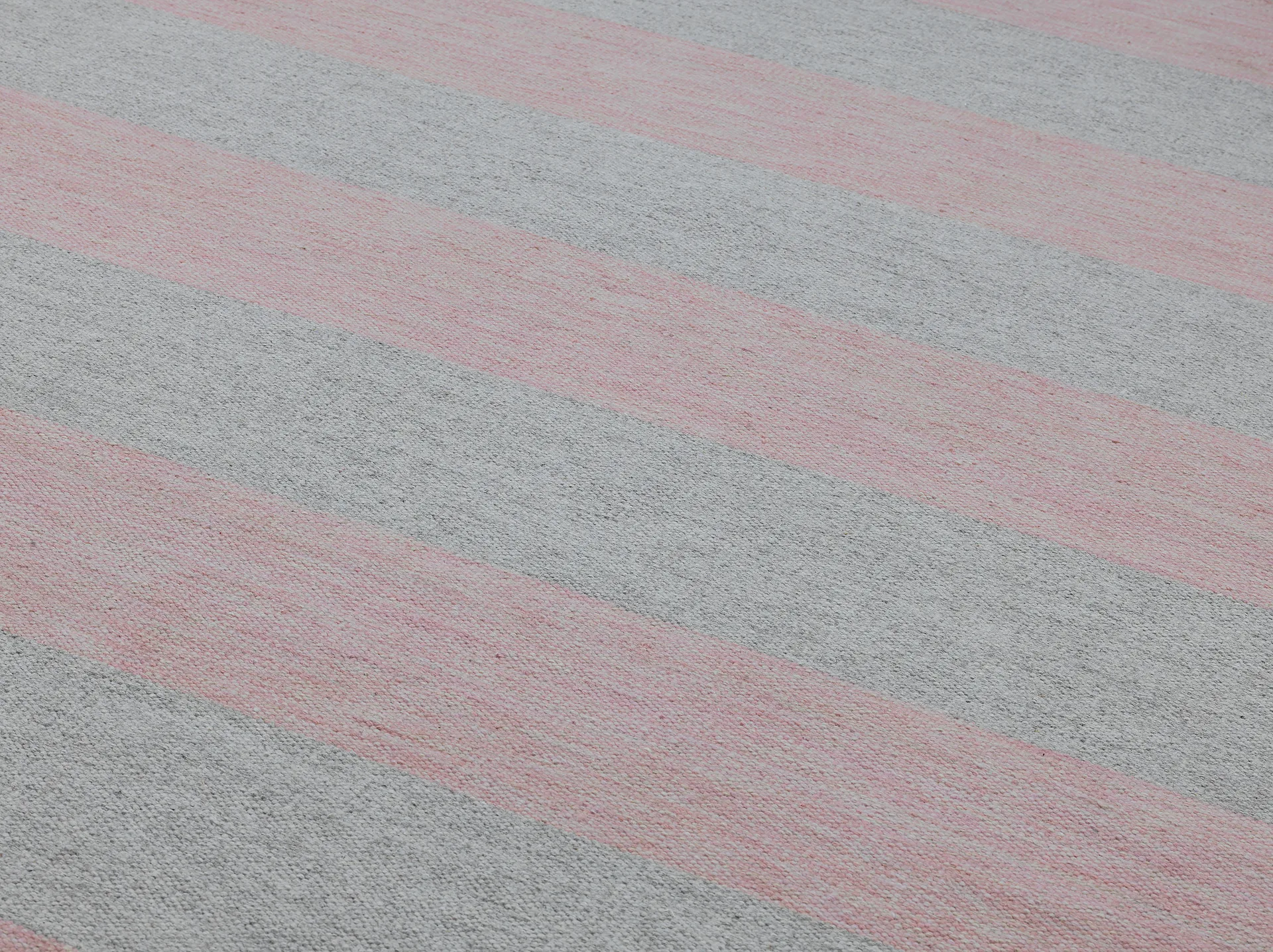 Allium Two Step rug, Powder, 200x300 cm Kateha