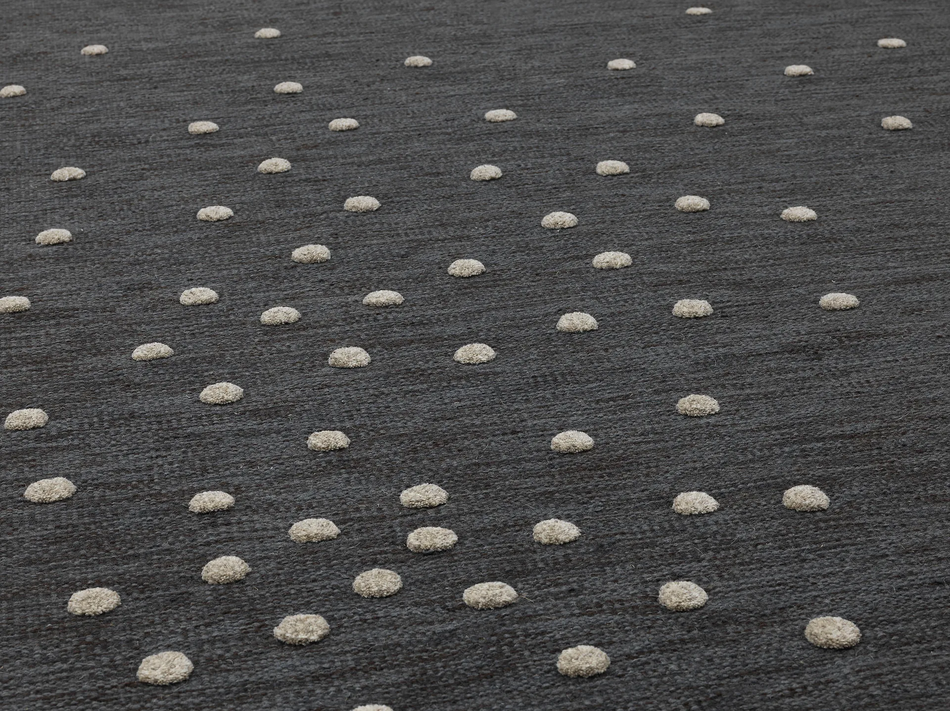 Bula Rug, Nearly Black, 170x240 cm Kateha