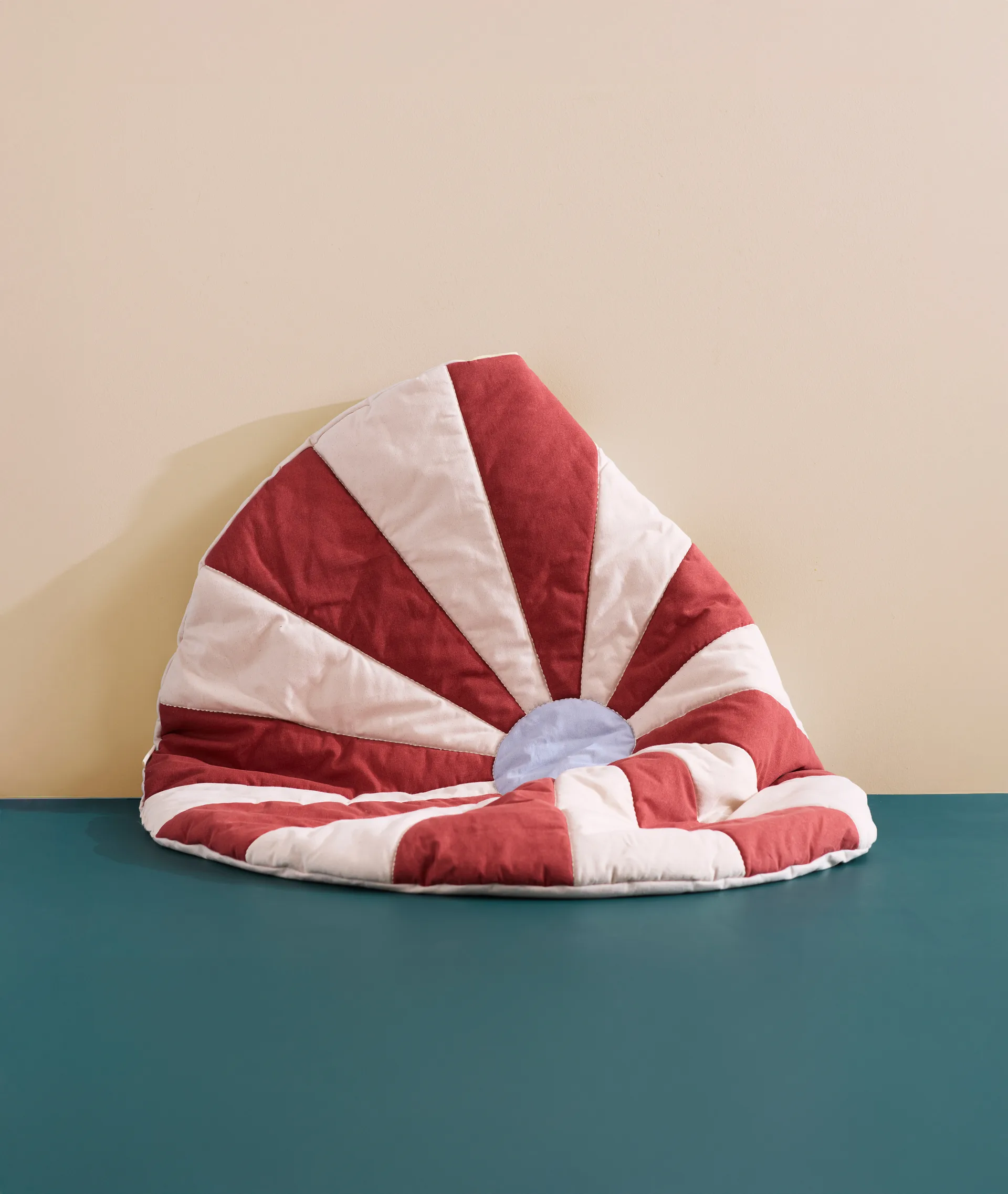 Circus play mat, Red, Ø112x2 cm Kid's Concept