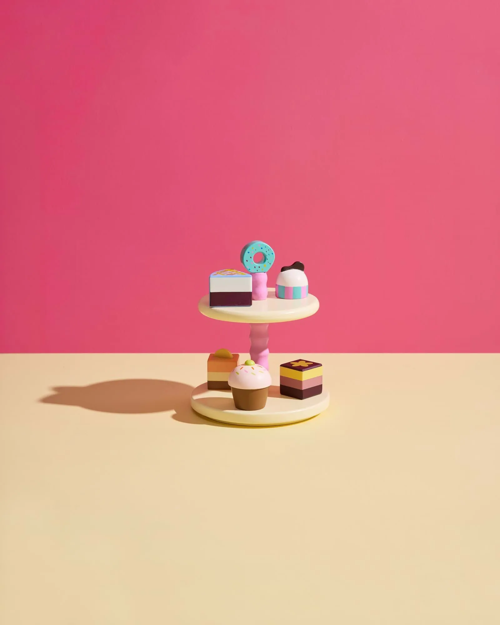 Kid's Concept cake stand with cakes, 9 parts Kid's Concept