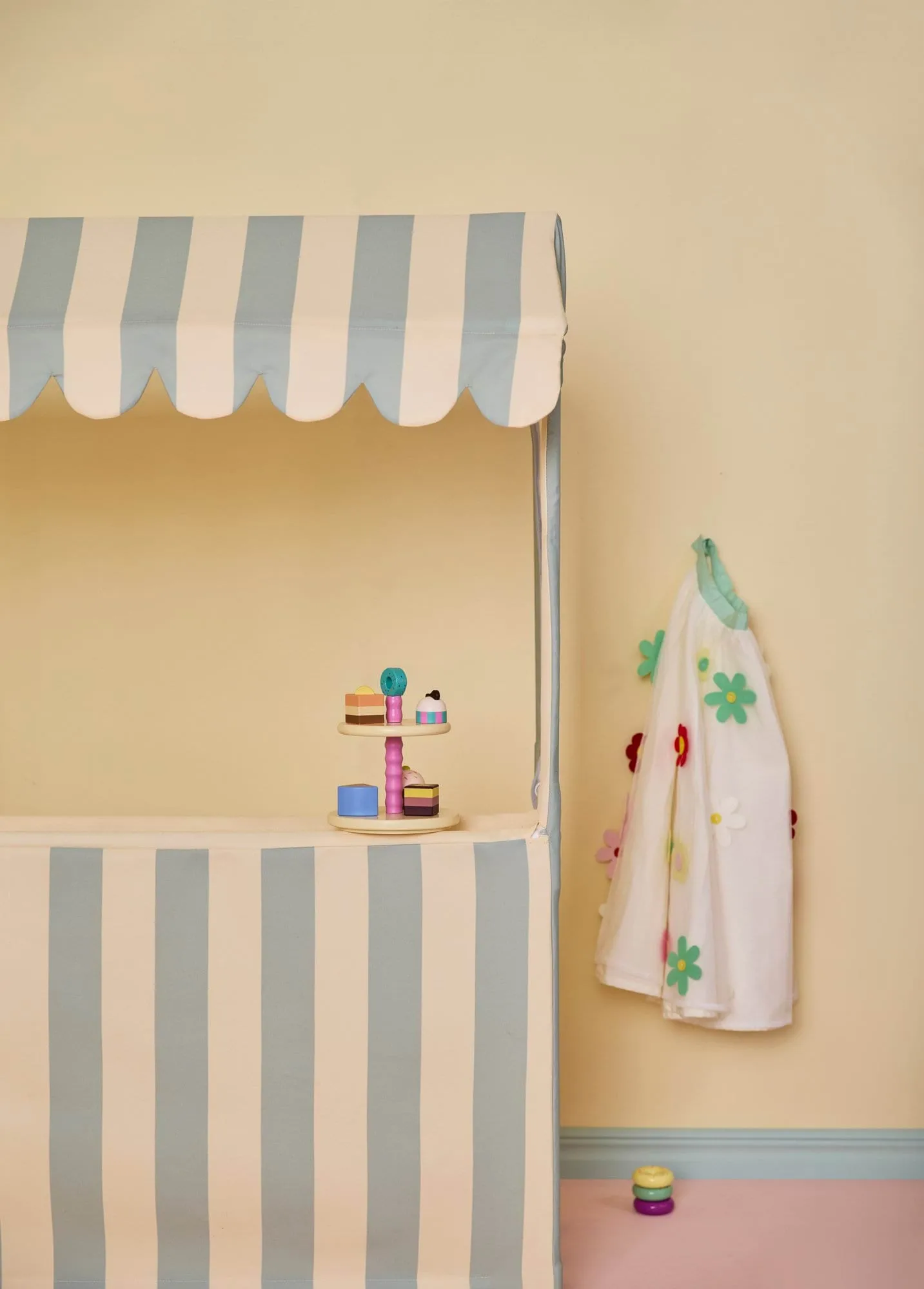 Kid's Concept market stall, Blue-green Kid's Concept