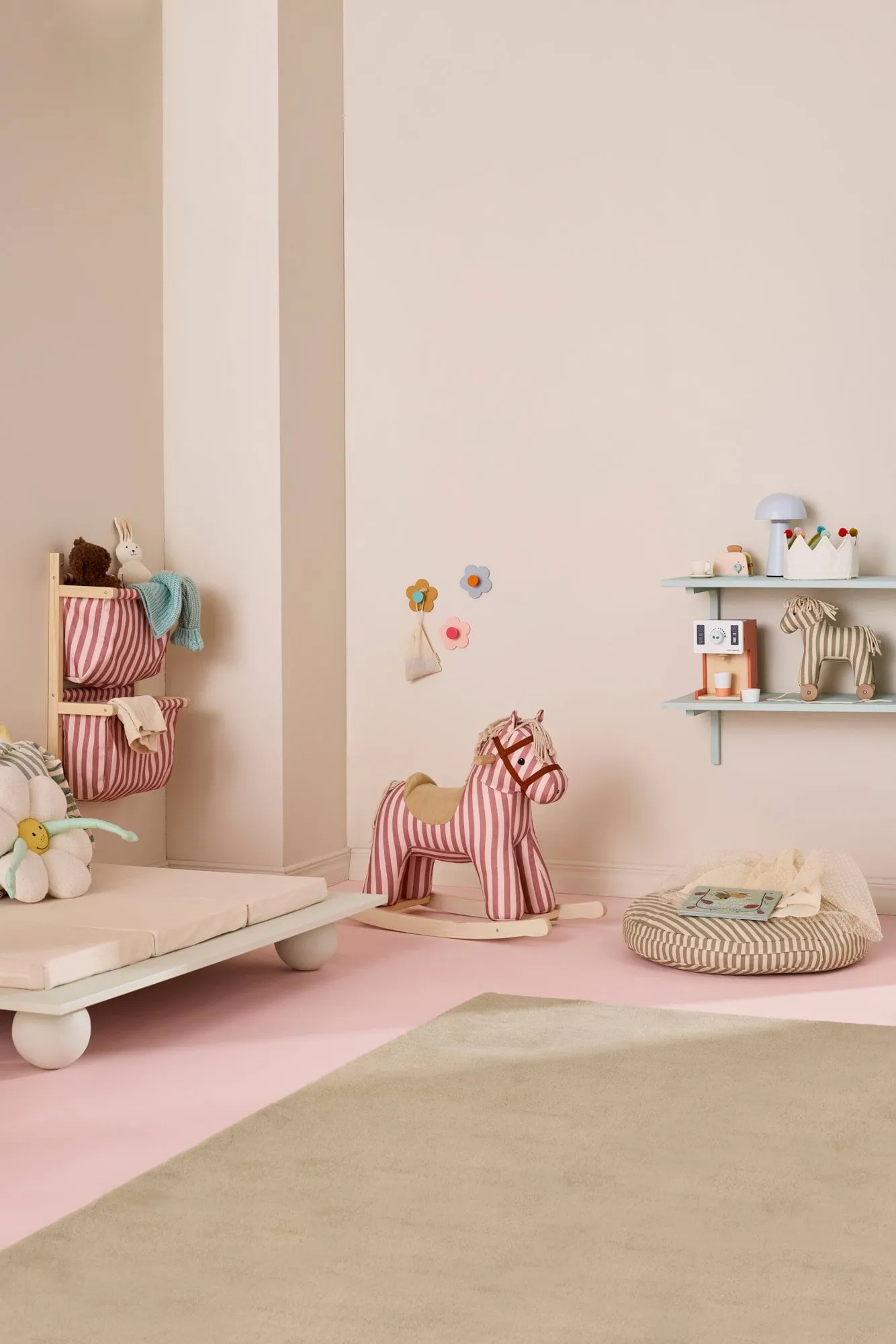 Kid's Concept rocking horse, Mila Kid's Concept