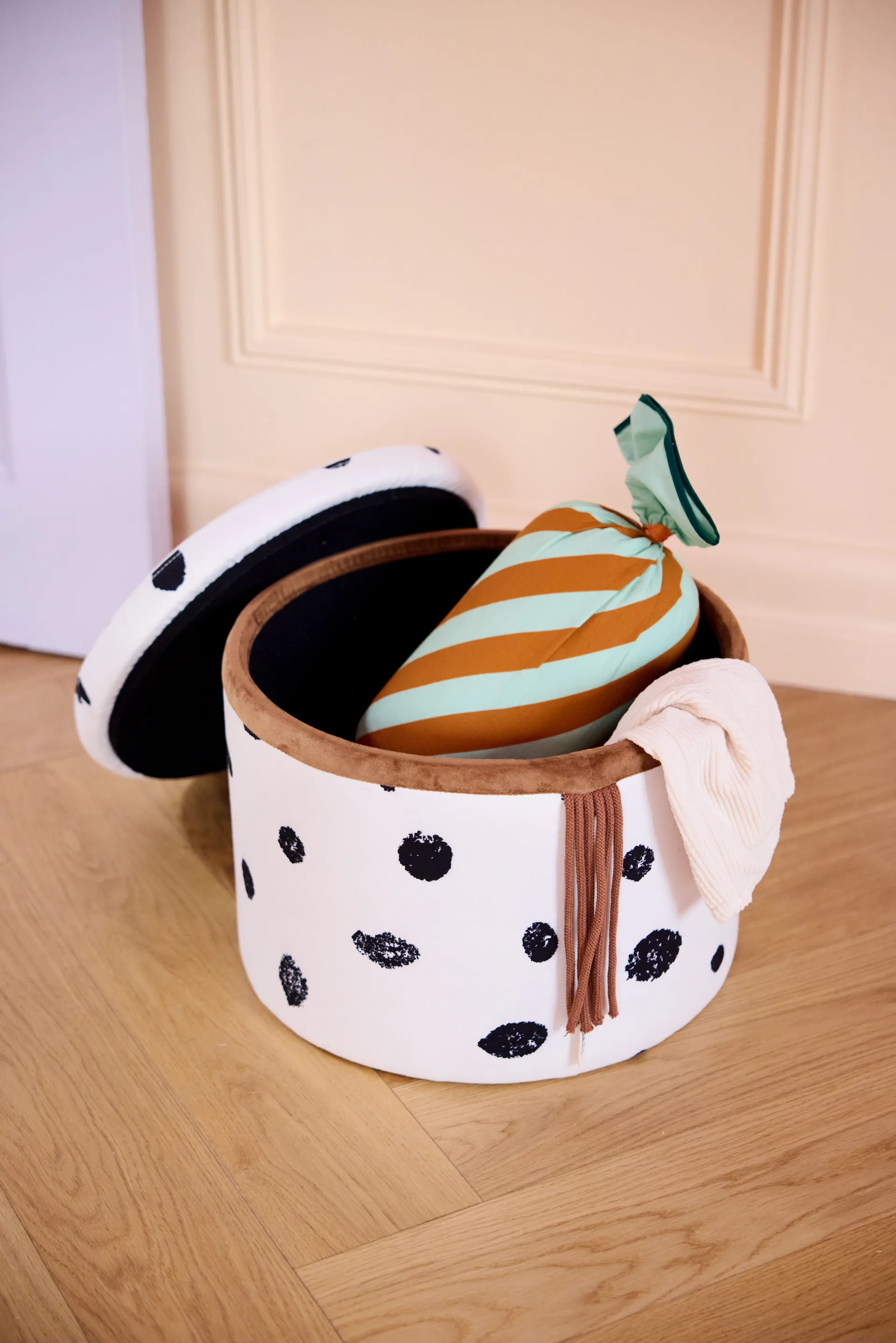 Pippi pouf with storage Ø40x30.5 cm, Multi Kid's Concept