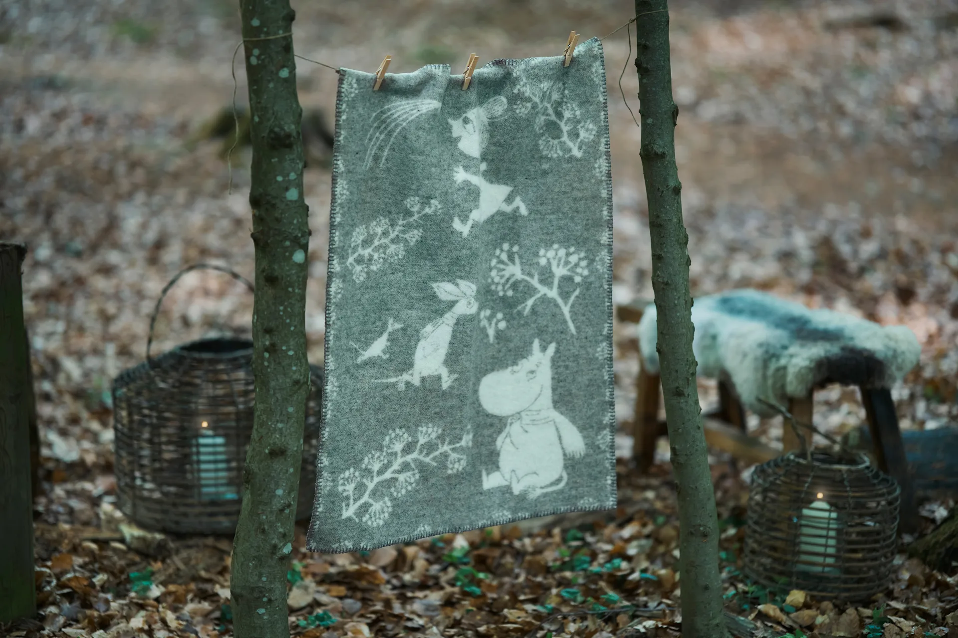 Moomin Winterland baby blanket 65x90 cm, Grey Klippan Yllefabrik