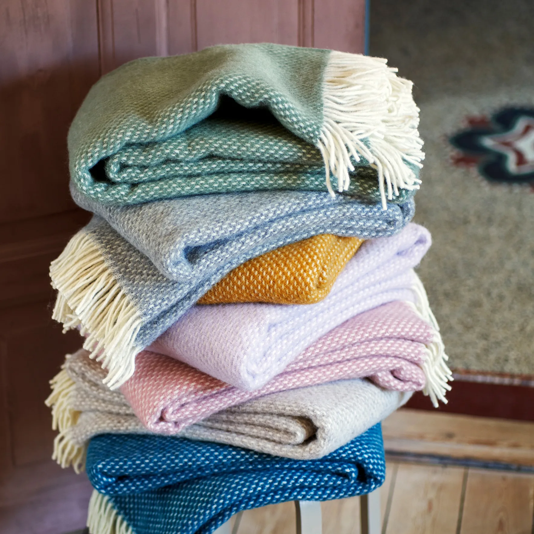 Preppy throw, lilac Klippan Yllefabrik